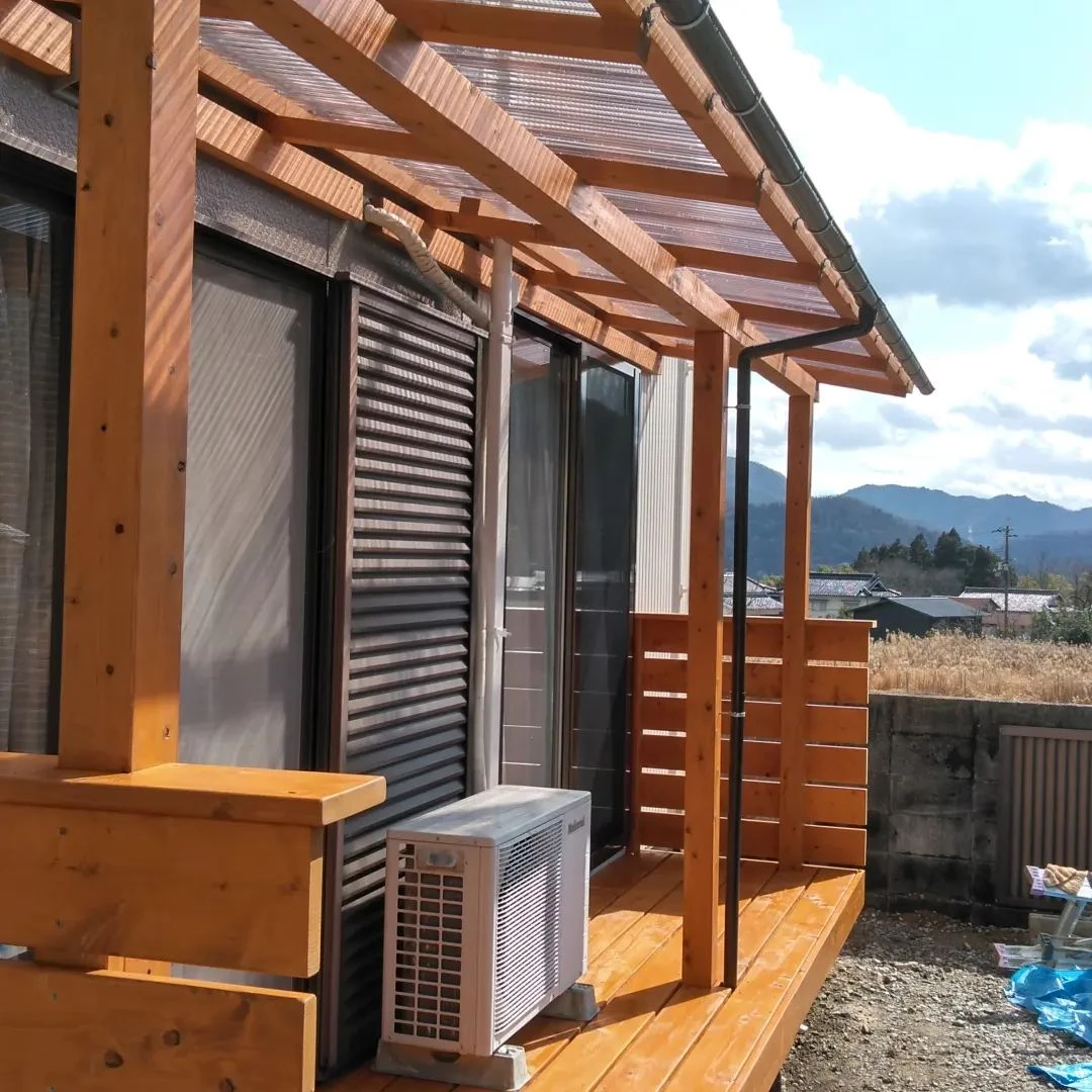 テラス屋根とウッドデッキ工事